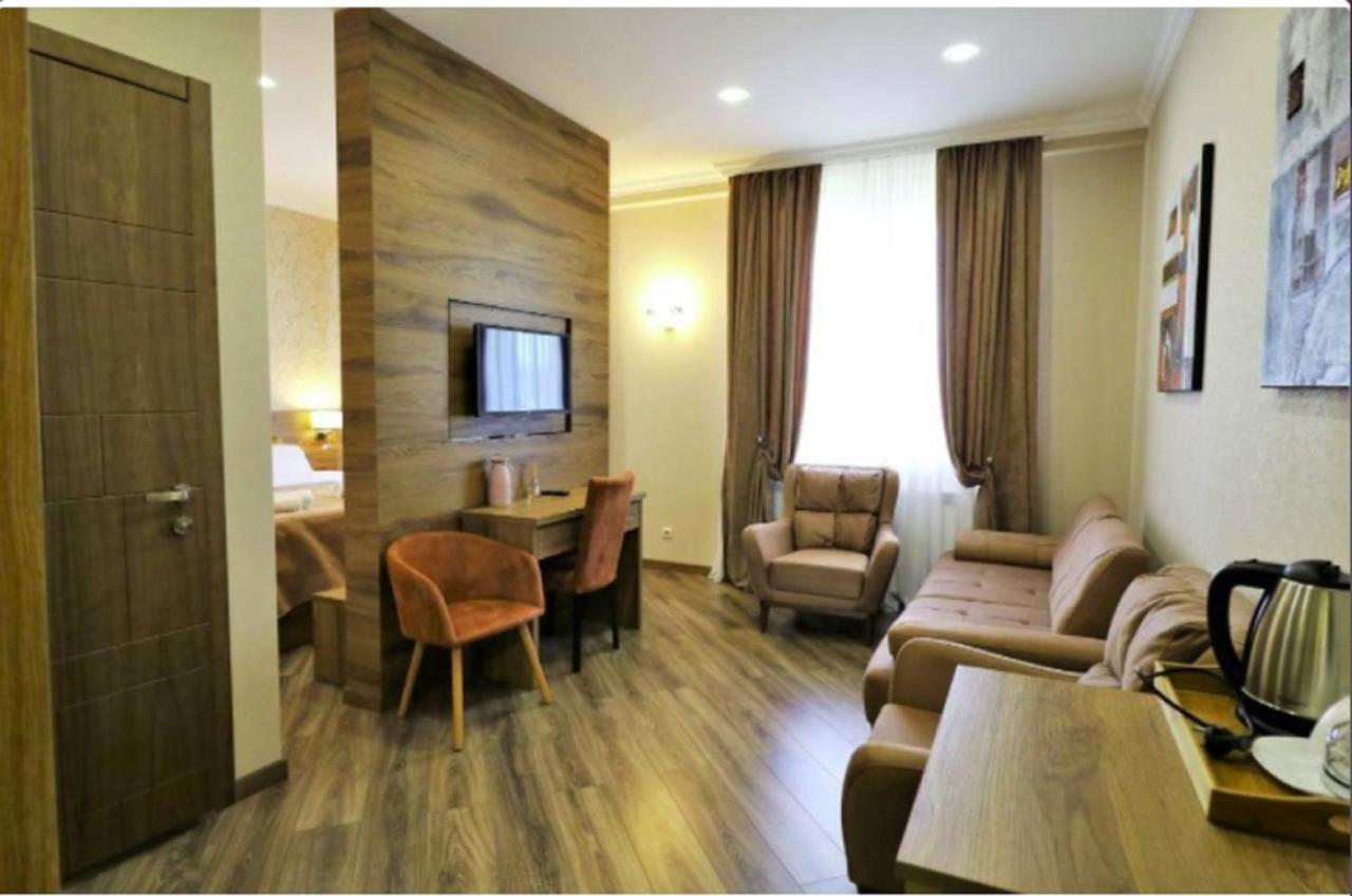 Sunset Tbilisi Luxury Aparthotel Exterior foto
