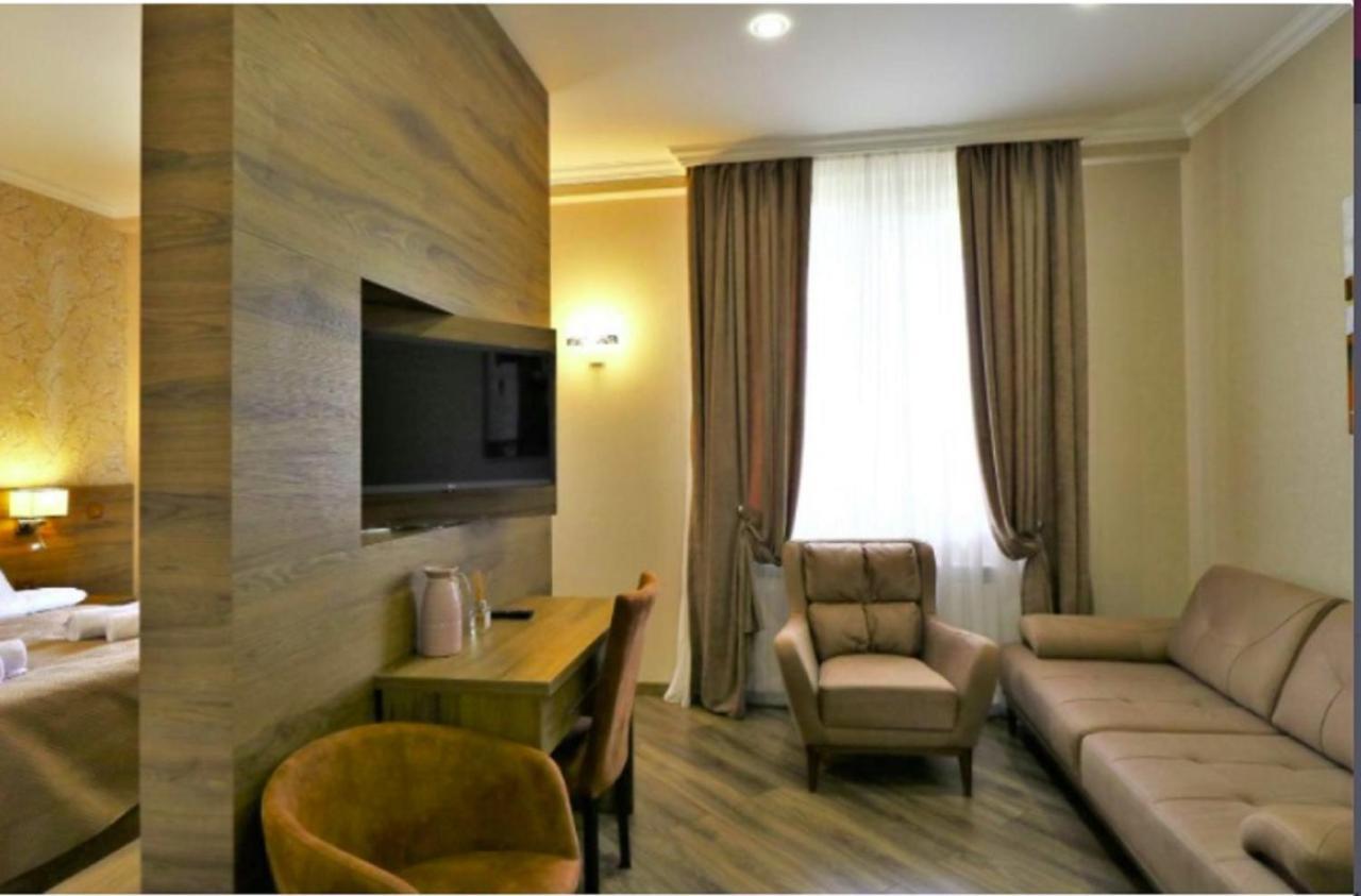 Sunset Tbilisi Luxury Aparthotel Exterior foto